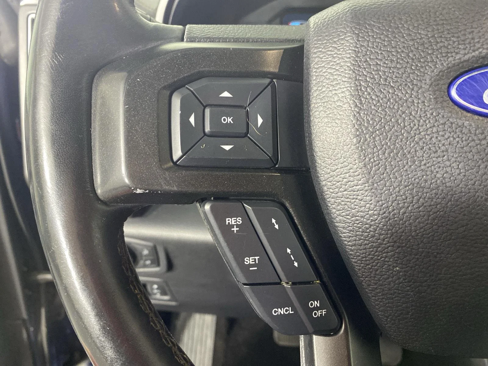 Used 2018 Blue Ford Limited image 16