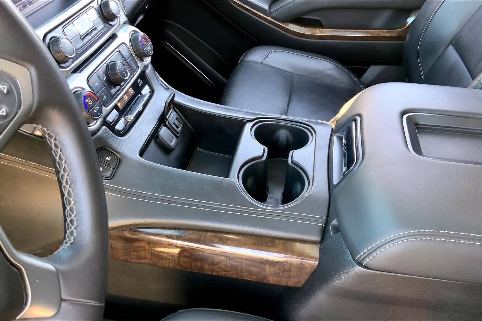 Used 2017 Pepperdust Metallic Chevrolet LT image 14