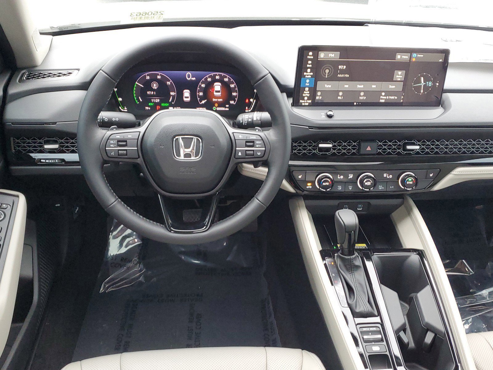 2025 Honda Accord Hybrid EX-L - Photo 13
