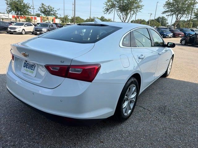 Used 2024 Summit White Chevrolet LT image 5