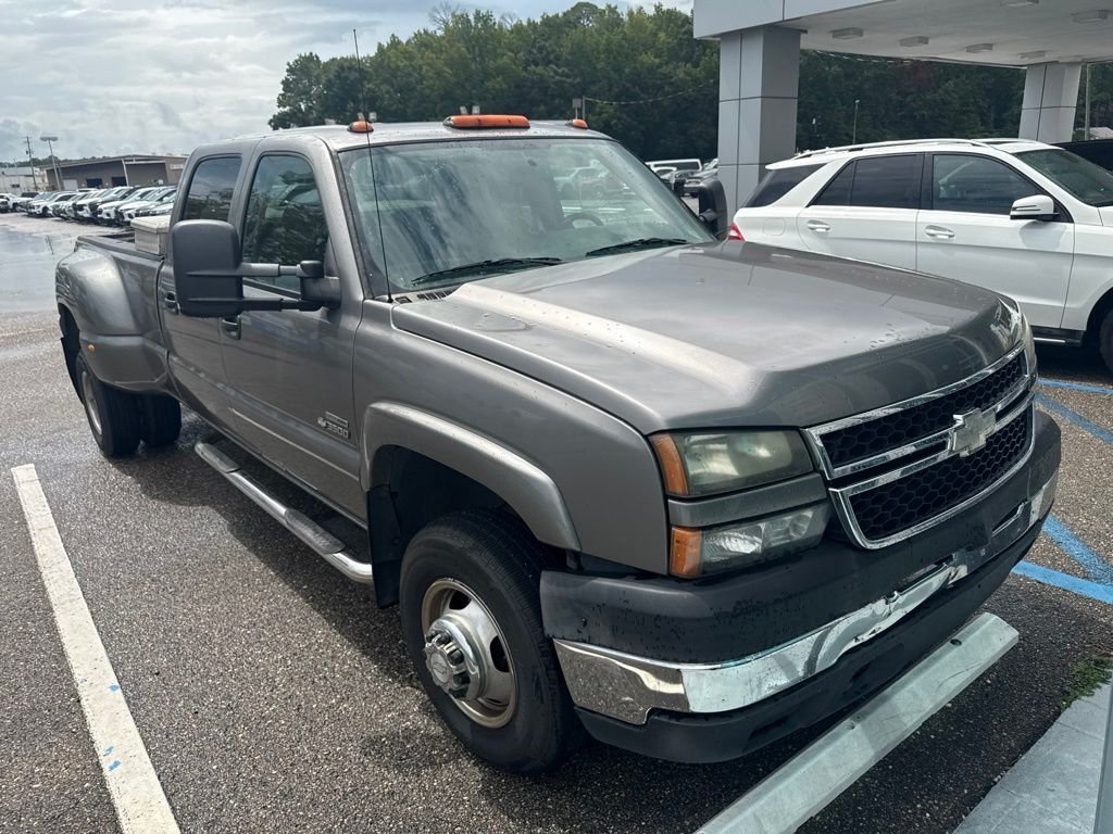 Used 2007 Gray Chevrolet LT image 3