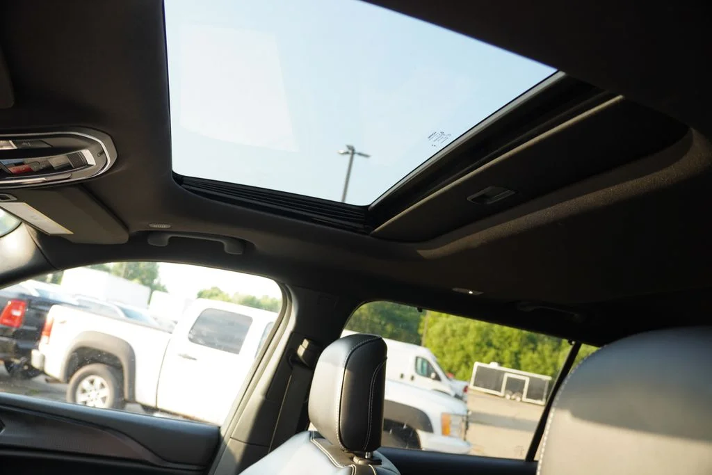 Used 2024 Bright White Clearcoat Jeep Altitude X image 5