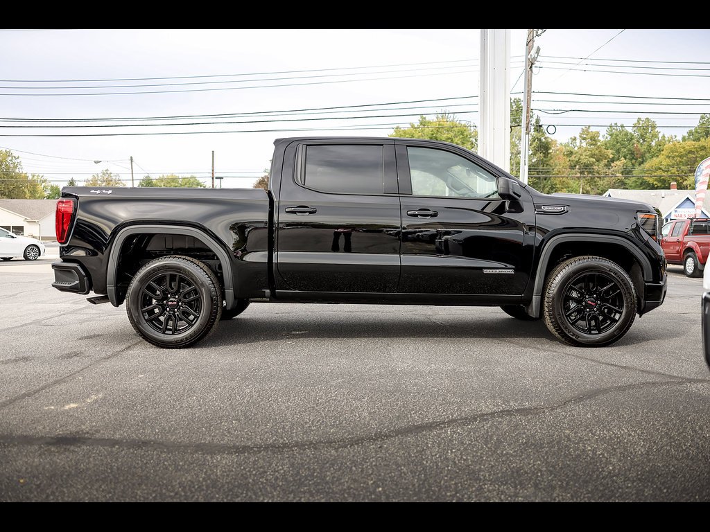 New 2026 Onyx Black GMC Elevation image 8