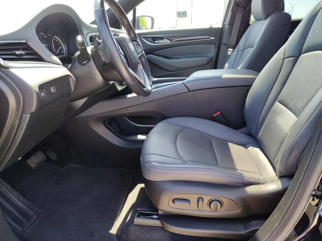 Used 2023 Ebony Twilight Metallic Buick Essence image 12