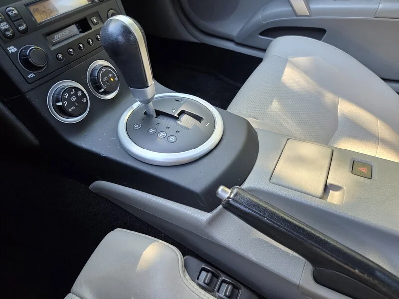 Used 2005 Chrome Silver Metallic NISSAN TOURING image 21