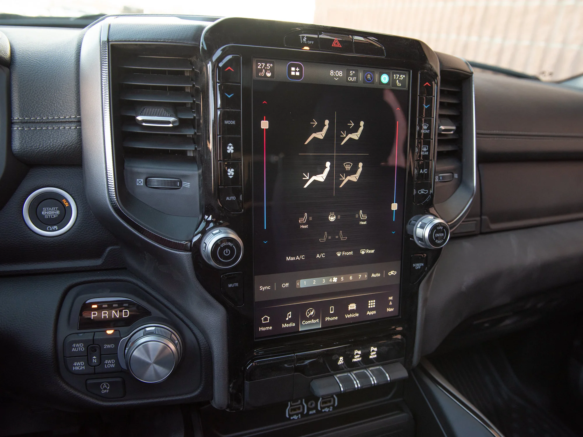 New 2026 Black RAM Sport* image 18