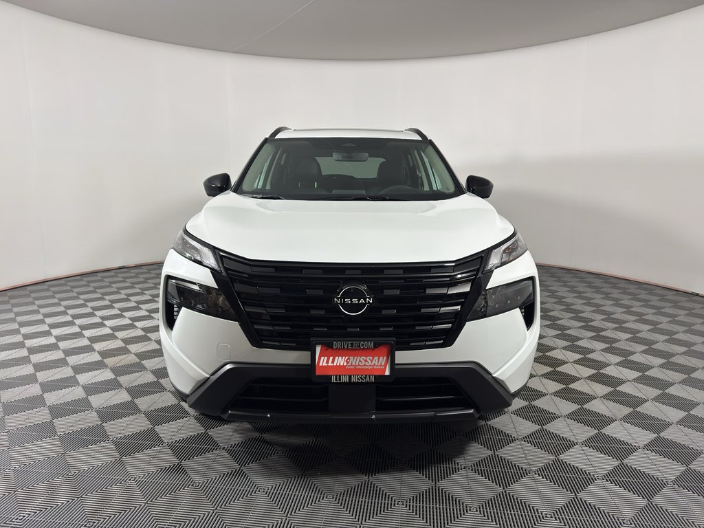 New 2026 Everest White Pearl TriCoat Nissan Dark Armor™ image 3