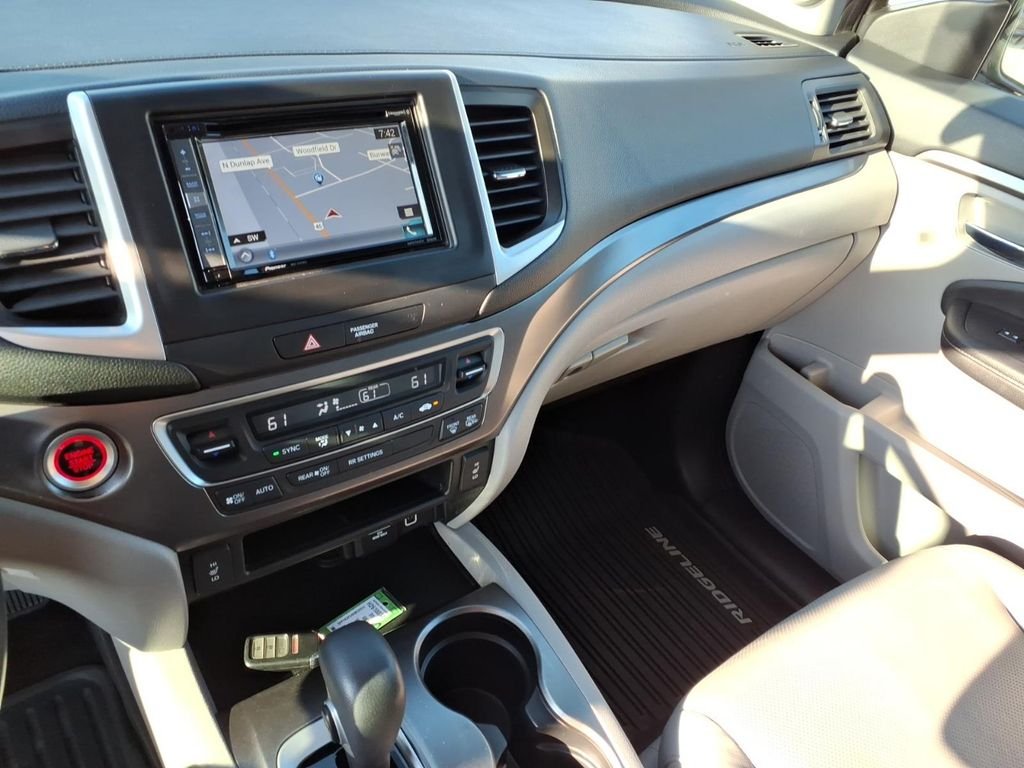 Certified Used 2019 Blue Honda RTL image 6