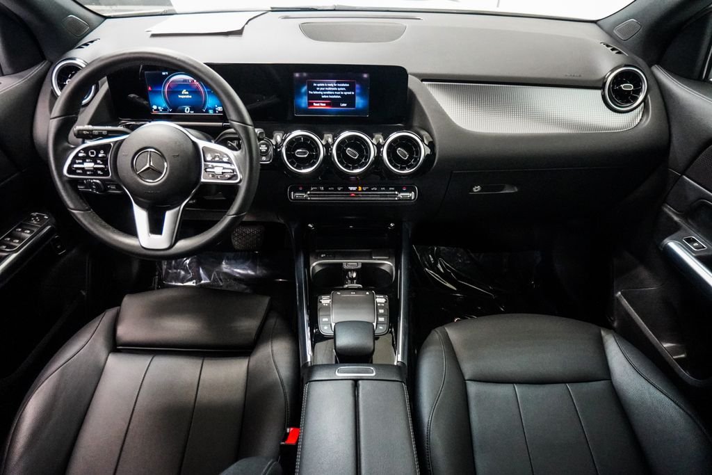 Used 2022 White Mercedes-Benz GLA 250 image 11
