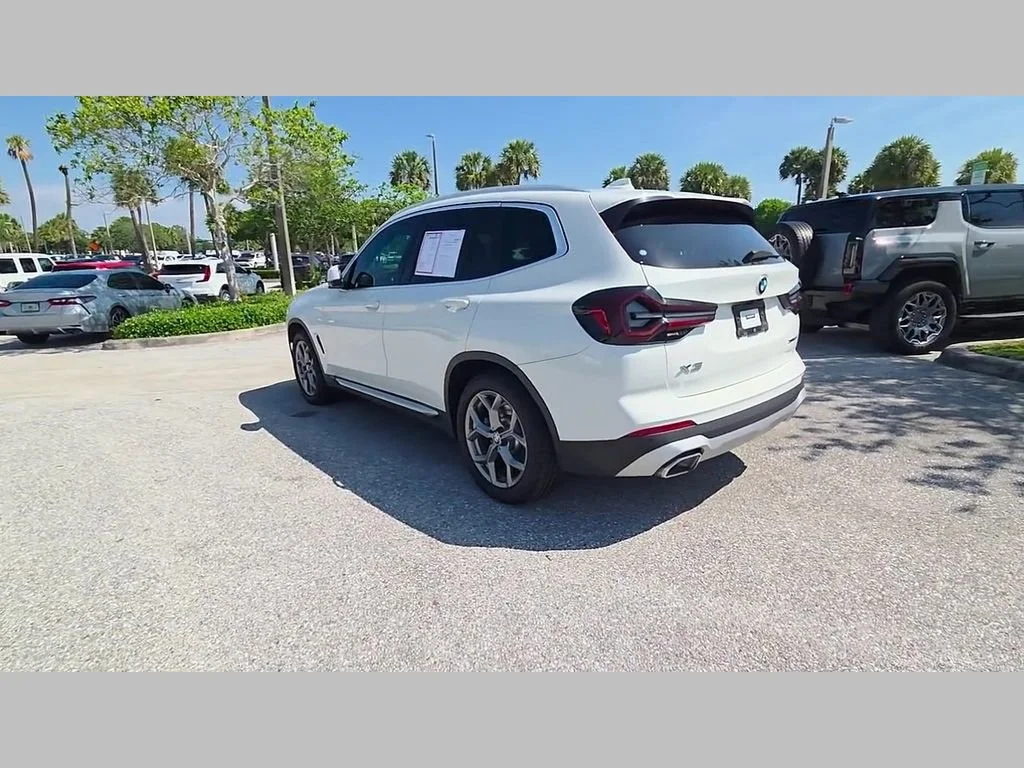 Used 2023 Alpine White BMW xDrive30i image 41