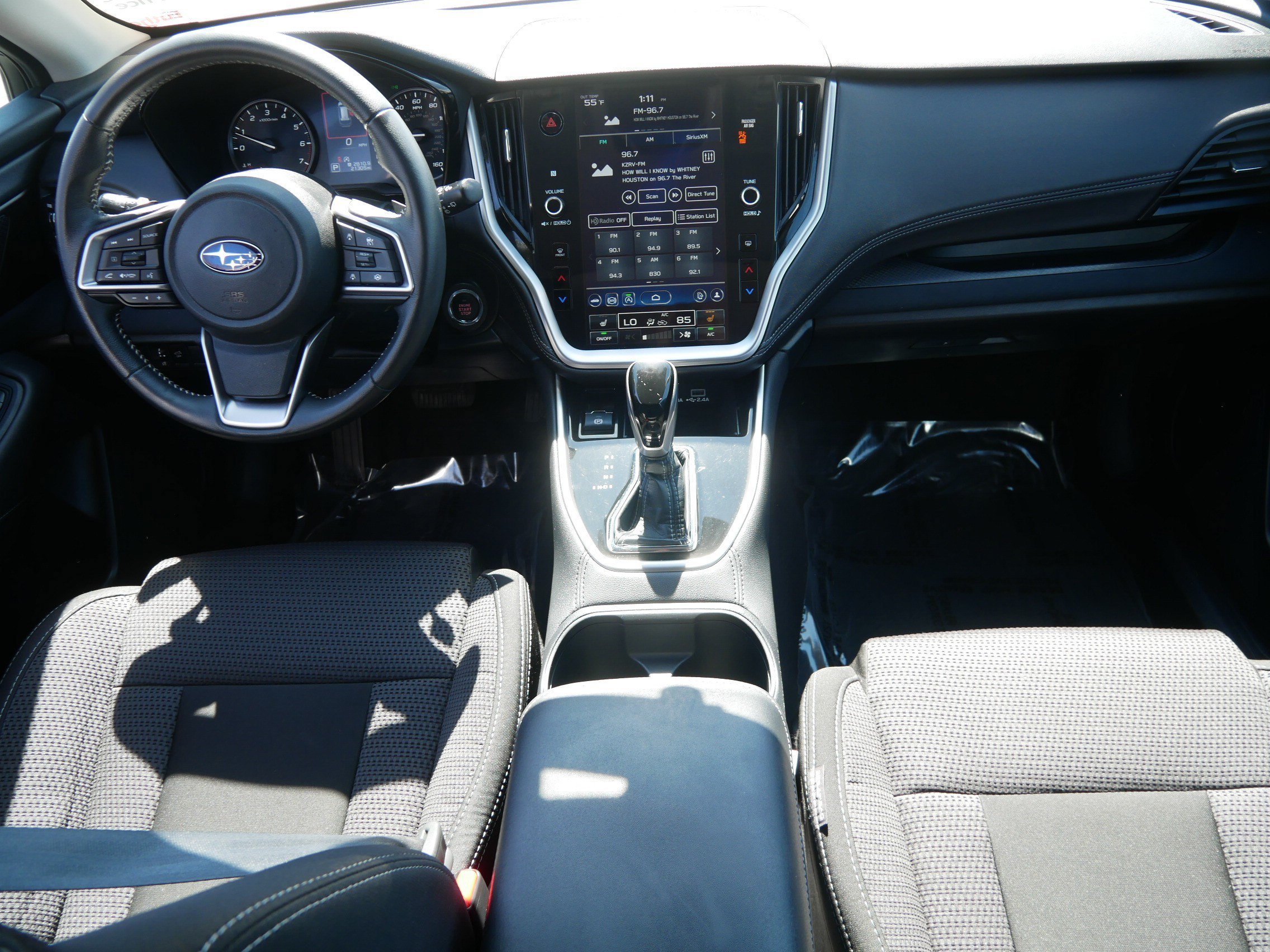 Used 2025 Ice Silver Metallic Subaru Premium image 10