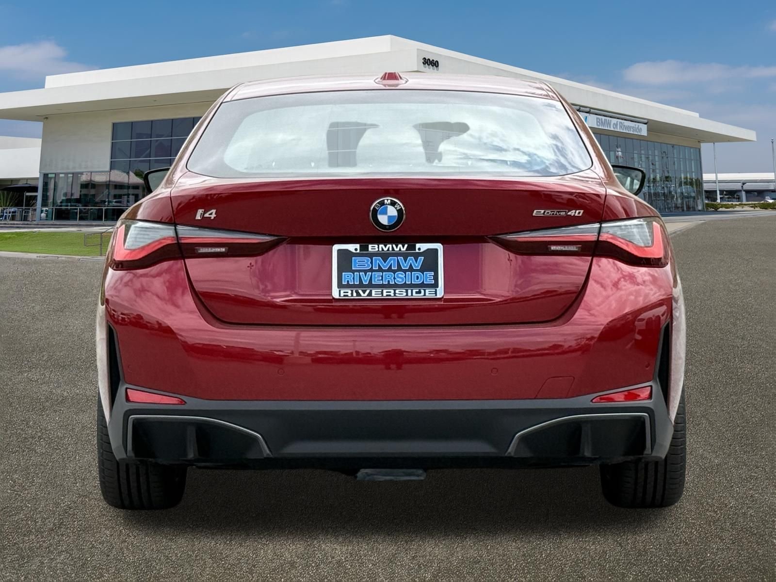 2026 BMW i4 40 - Photo 9