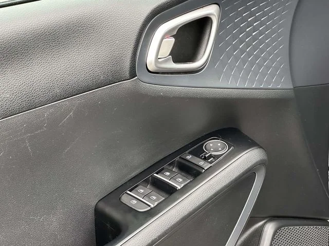 2020 Kia Soul S - Photo 14
