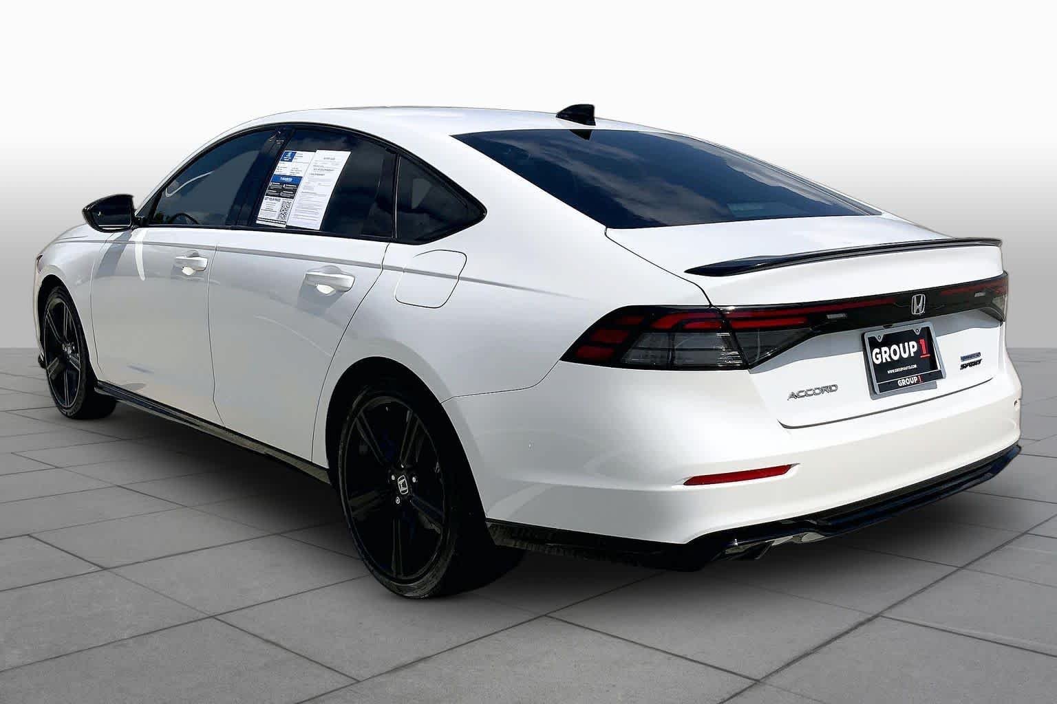 Used 2025 Platinum White Pearl Honda Sport-L image 12
