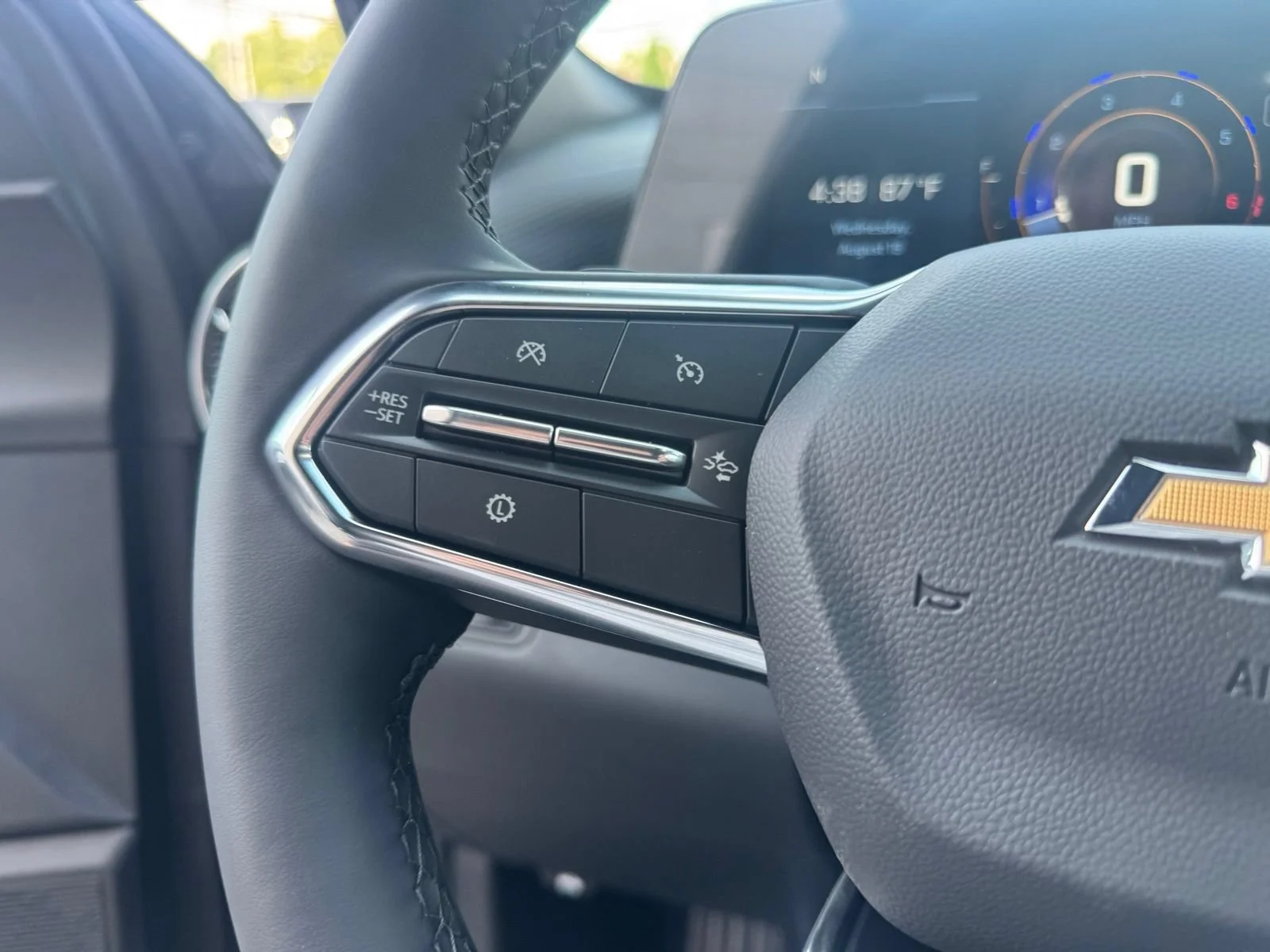 2027 Chevrolet Equinox LT - Photo 18