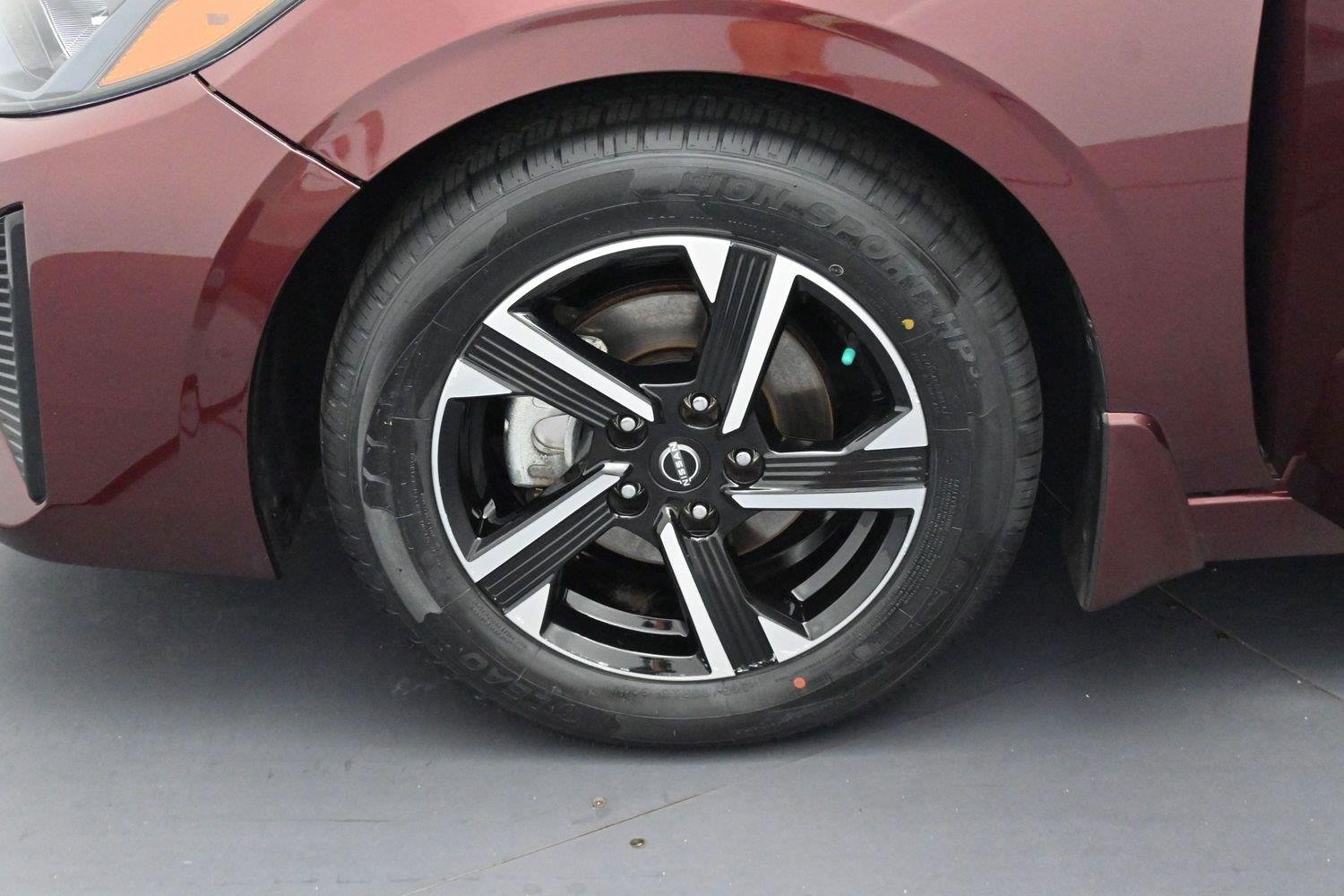 Used 2024 Rosewood Metallic Nissan SV image 32