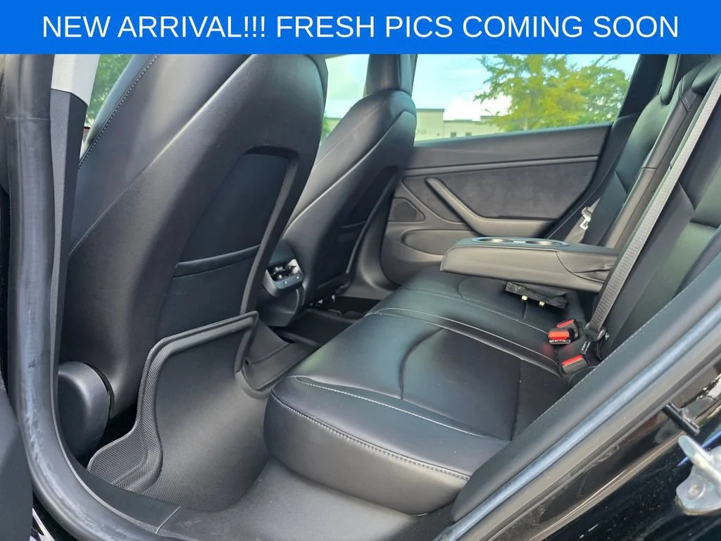 Used 2018  Tesla Long Range Battery image 14