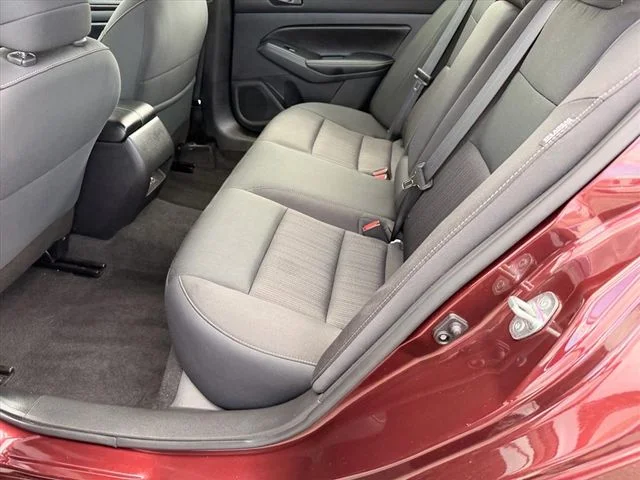 Used 2025 Red Nissan 2.5 SV image 12