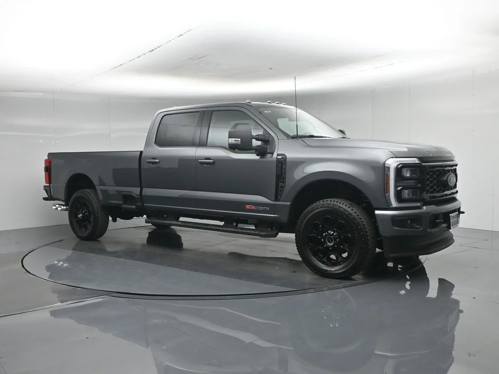 New 2026 Carbonized Gray Metallic Ford XLT image 26