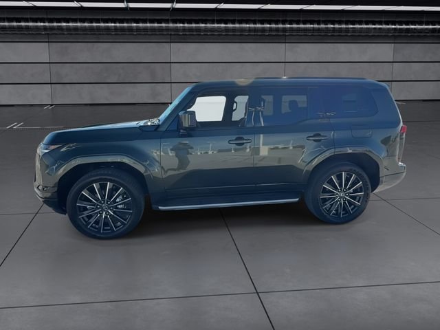 Certified Used 2025 Green Lexus 550 Luxury image 5