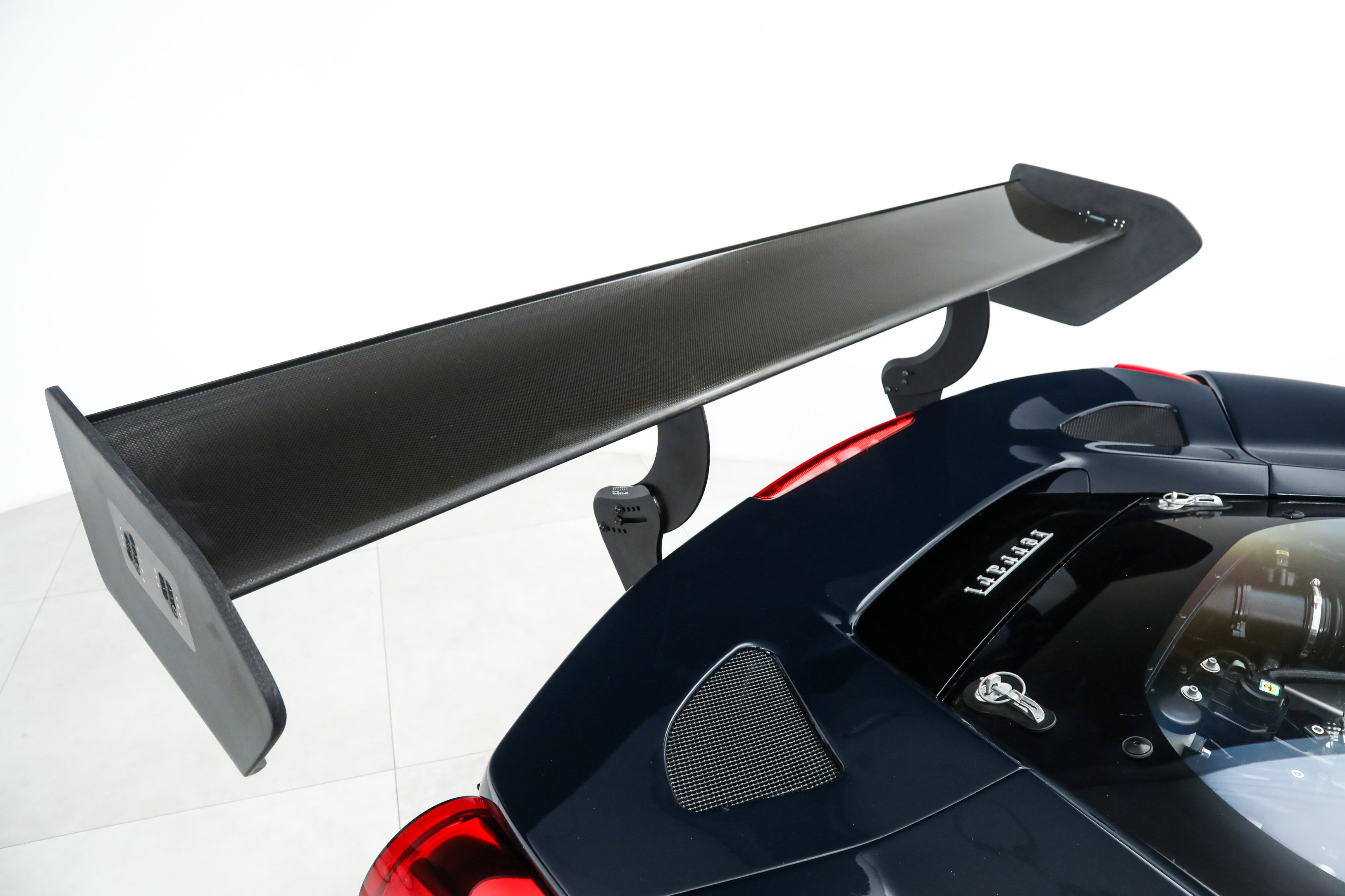 Used 2022 Blue Ferrari  image 16
