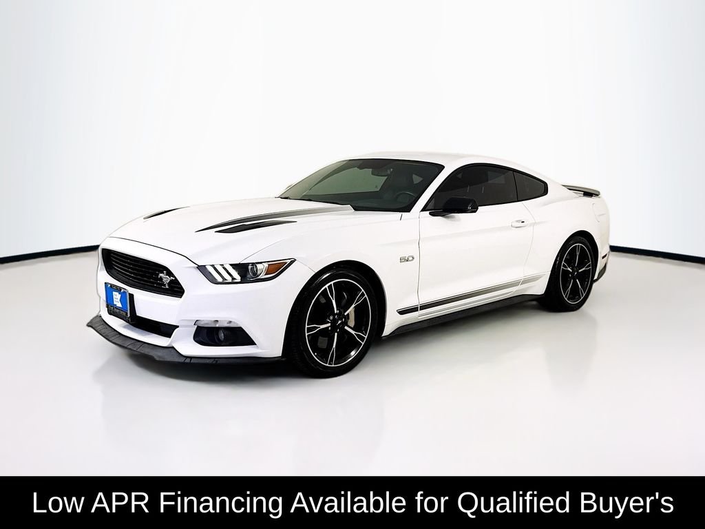 Used 2016 Oxford White Ford GT Premium image 3
