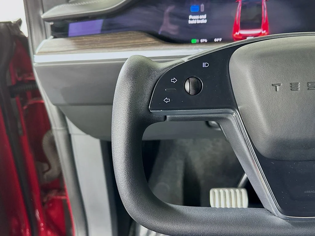 Used 2022 Red Multi-Coat Tesla  image 13