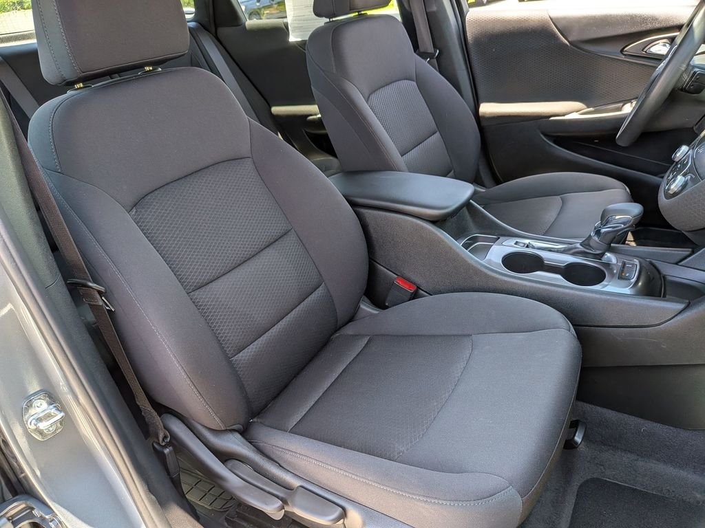 Used 2023 Gray Chevrolet LS image 28