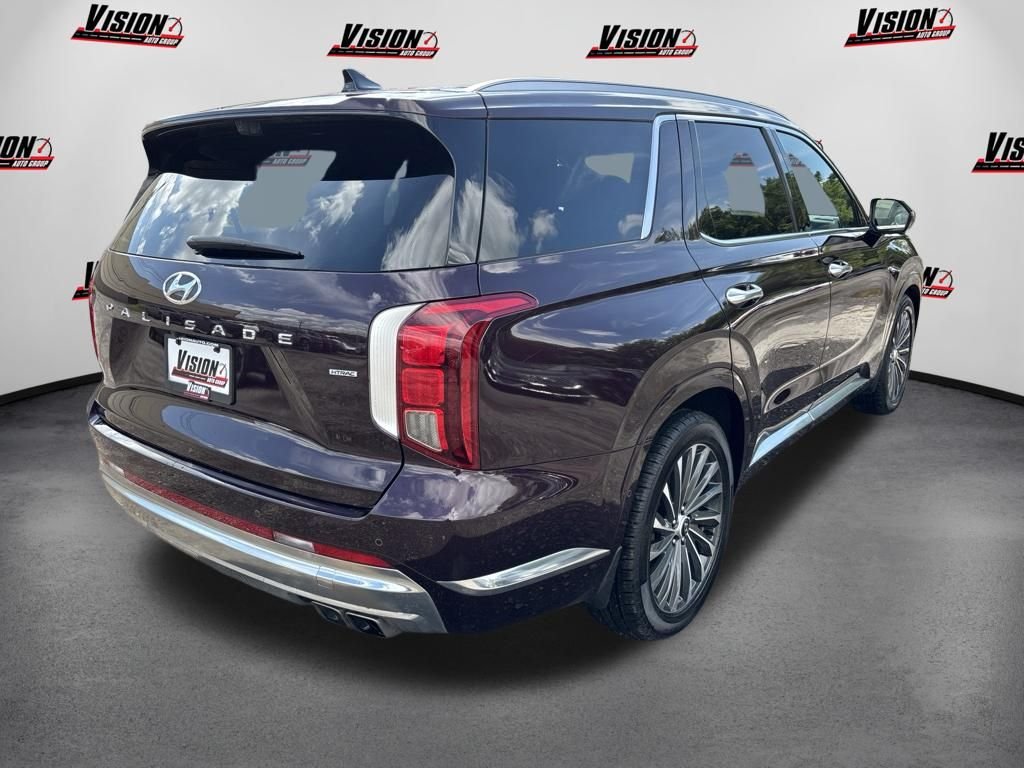 Used 2024 Red Hyundai Calligraphy image 5