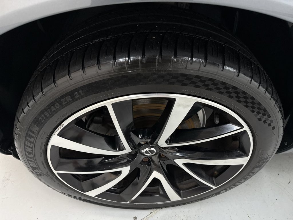 Used 2020 Gray Metallic Volvo T6 Momentum image 35