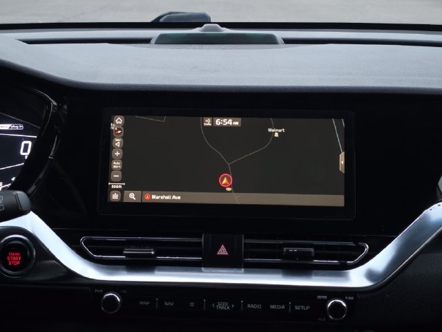Used 2020 Silky Silver Kia EX Premium image 21