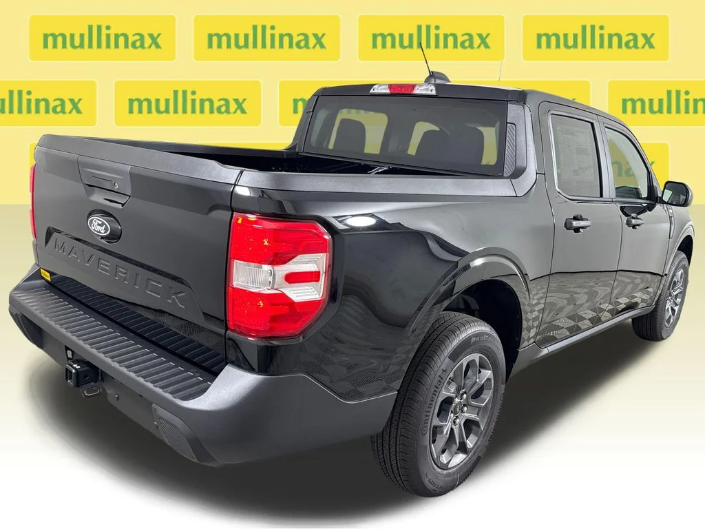 New 2026 Black Ford XLT image 18