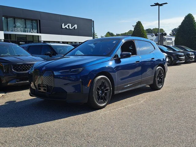 Used 2025 Blue BMW xDrive50 image 2