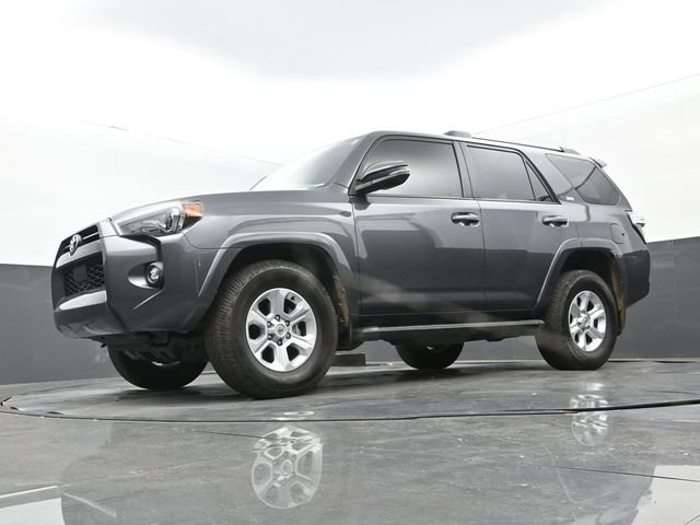 Used 2023 Magnetic Gray Metallic Toyota SR5 Premium image 12