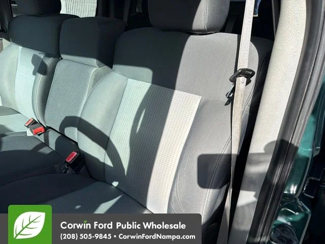 Used 2007 Green Ford  image 24
