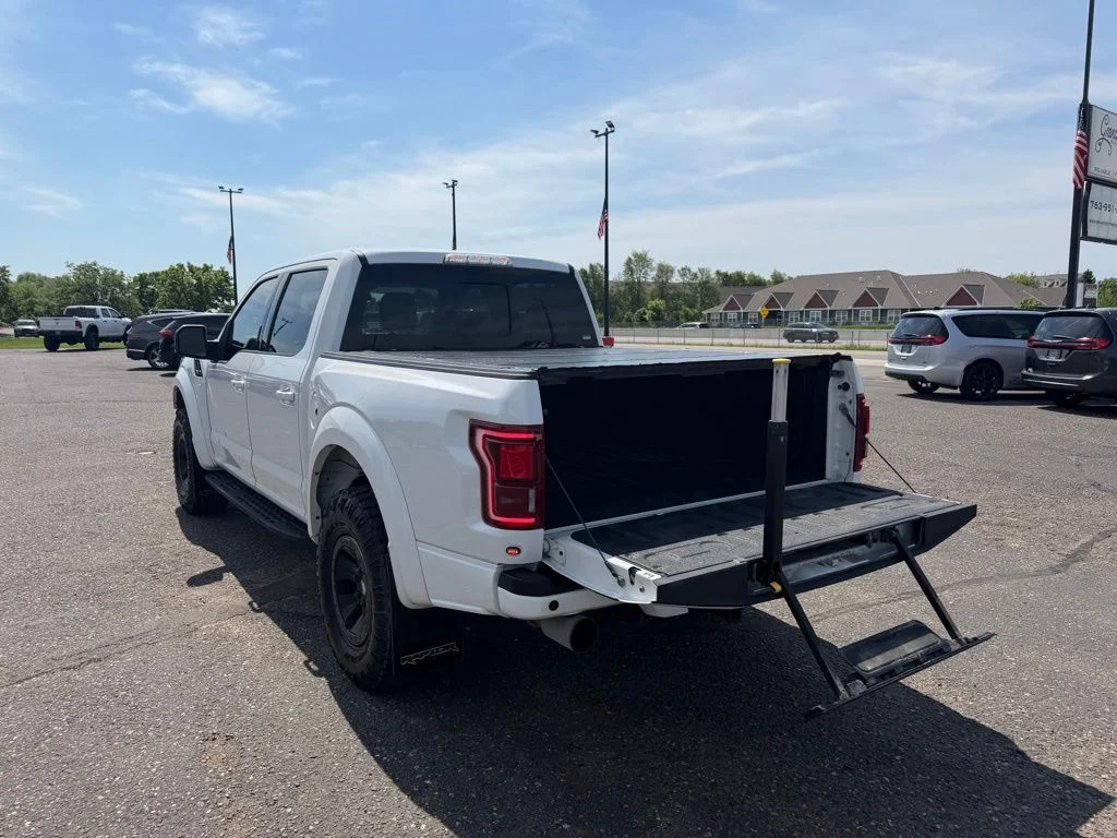 Used 2018  Ford Raptor image 8