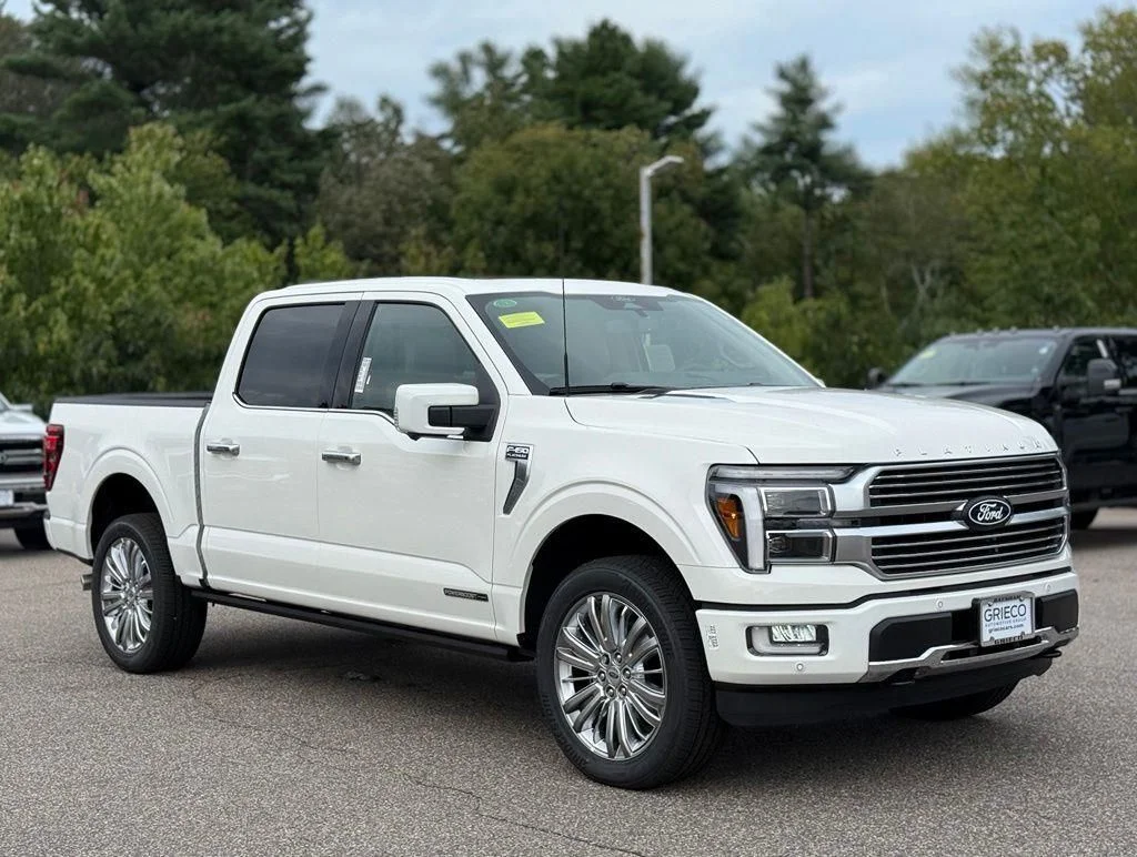 New 2026 Star White Metallic Tri-Coat Ford Platinum® image 1