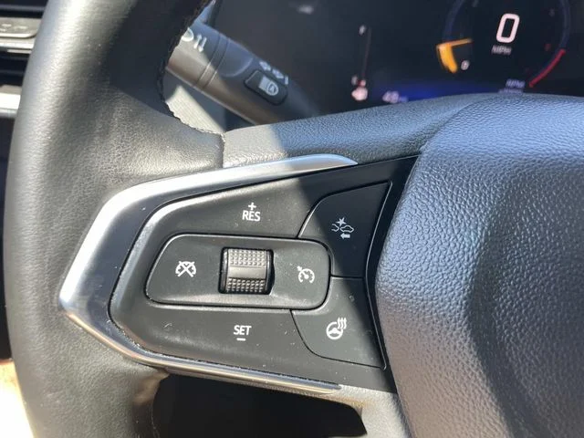 Used 2024 White Chevrolet LT image 34