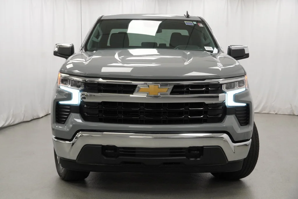 2024 Chevrolet Silverado 1500 LT - Photo 9