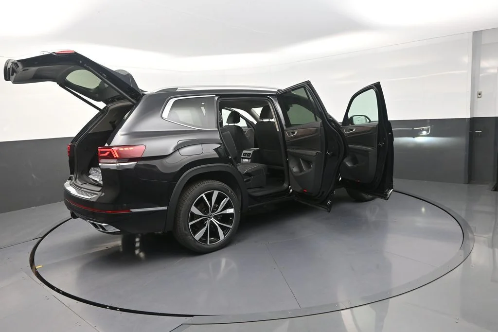 New 2026  Volkswagen 2.0T SEL Premium R-Line image 35