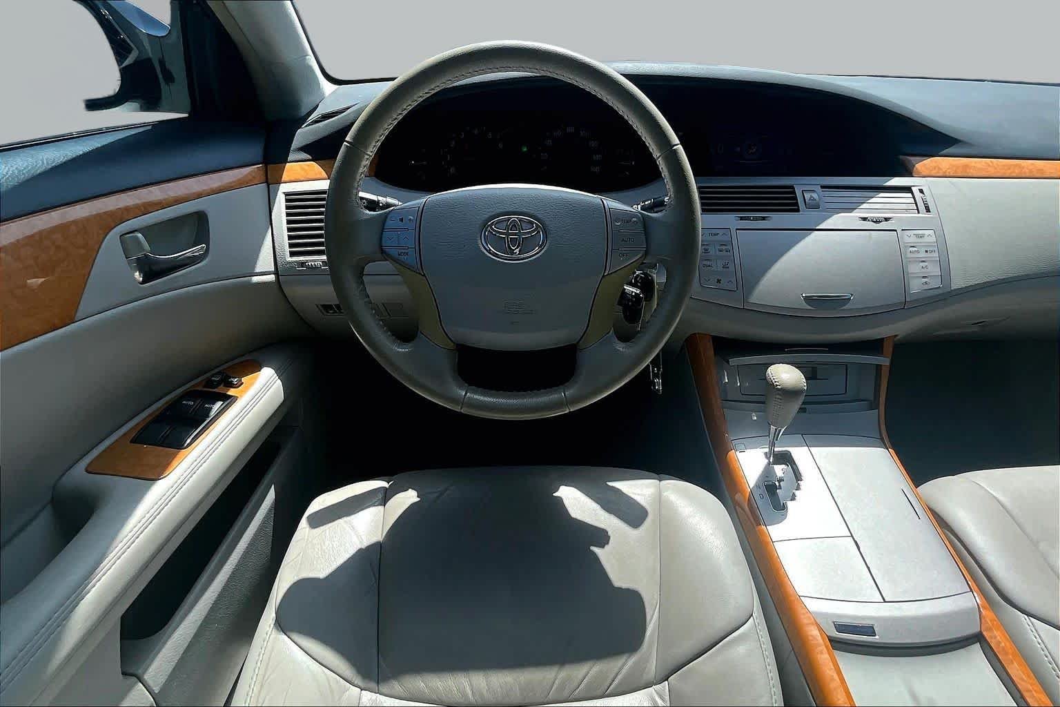 Used 2007 Black Toyota XLS image 5