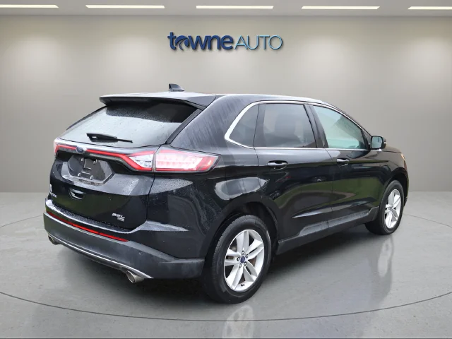 Used 2017 Black Ford SEL image 4