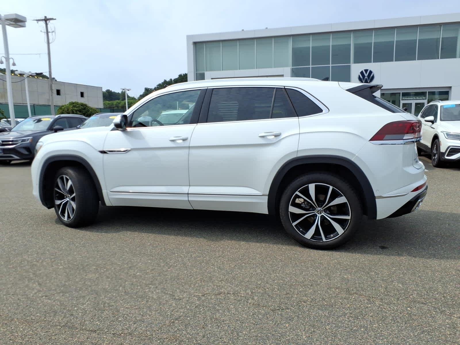 Used 2024 WHITE Volkswagen 2.0T SEL Premium R-Line image 8