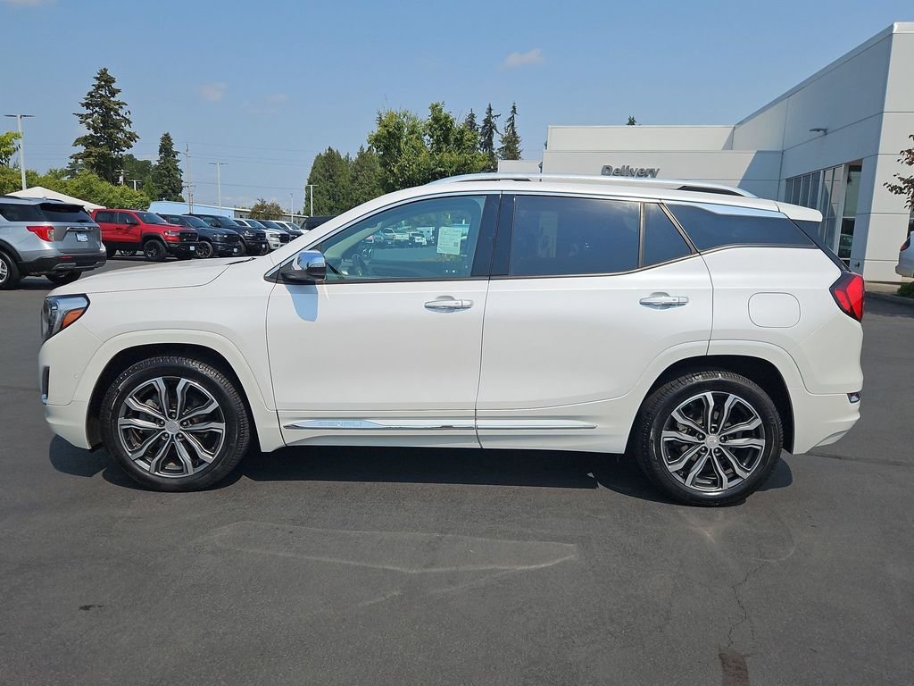 Used 2020 White Frost Tricoat GMC Denali image 3