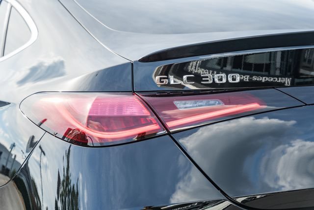 New 2027 Black Mercedes-Benz GLC 300 Coupe image 53