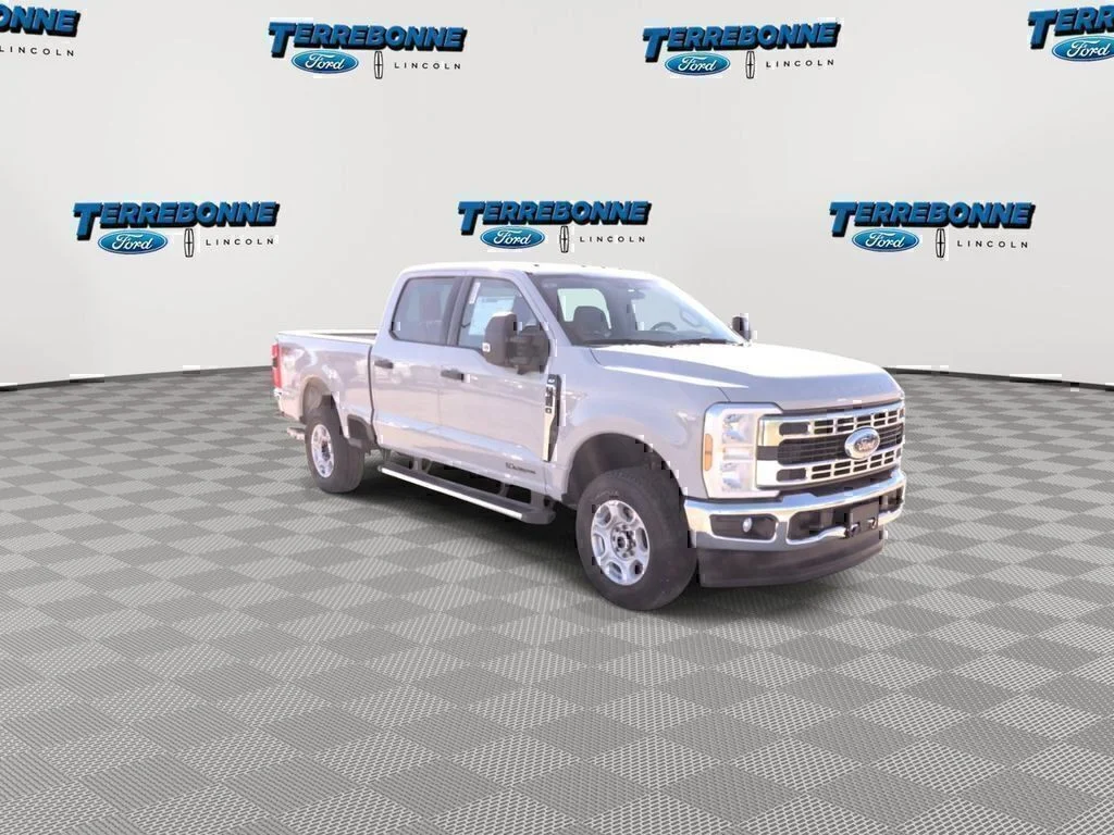 New 2026 Avalanche Ford F-250® XLT image 2