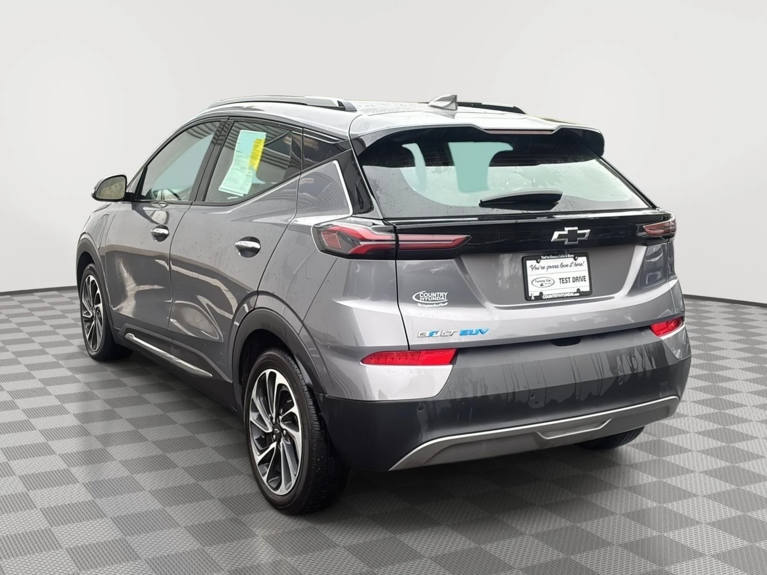 Used 2022 Gray Ghost Metallic Chevrolet Premier image 7