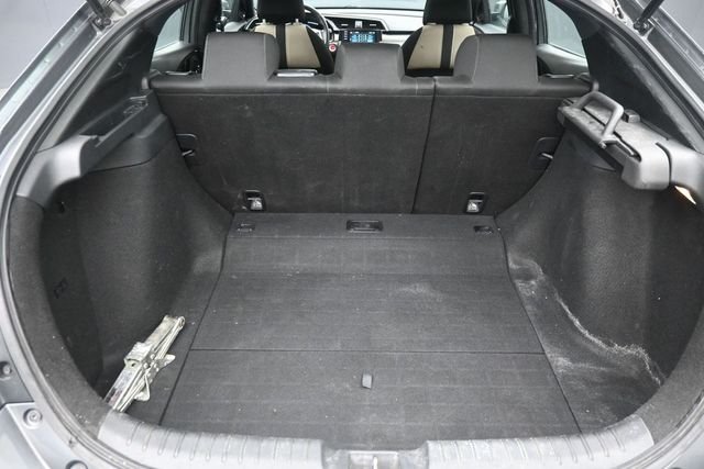 Used 2019  Honda EX image 32