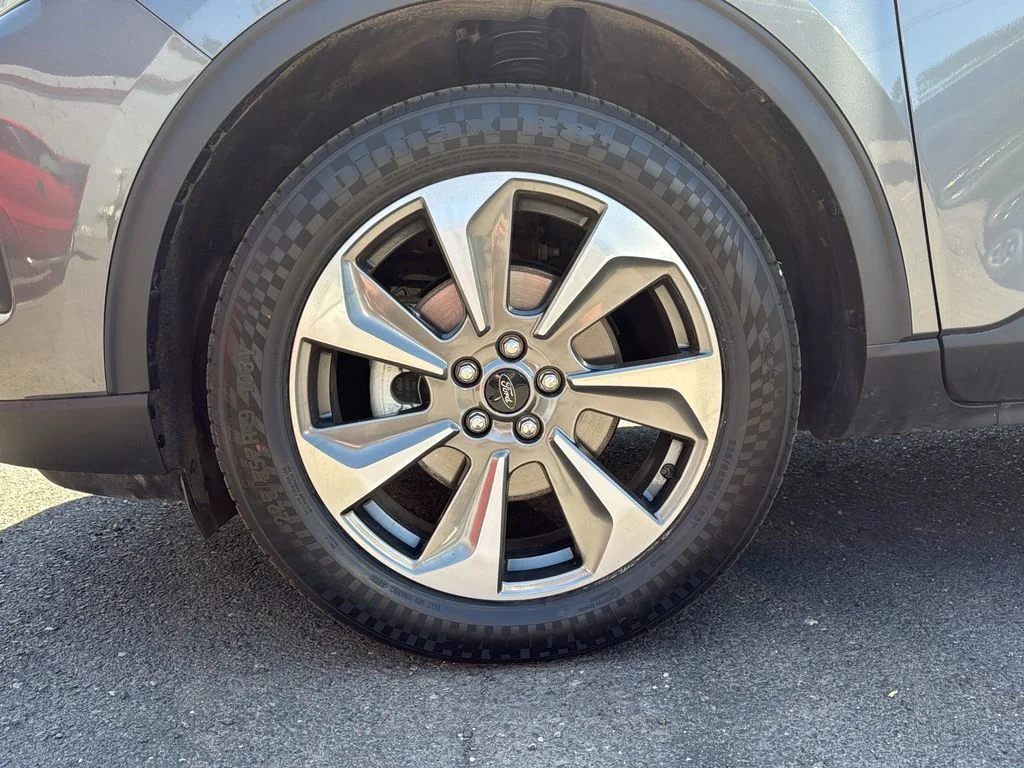 Used 2024 Carbonized Grey Metallic Ford Platinum image 32
