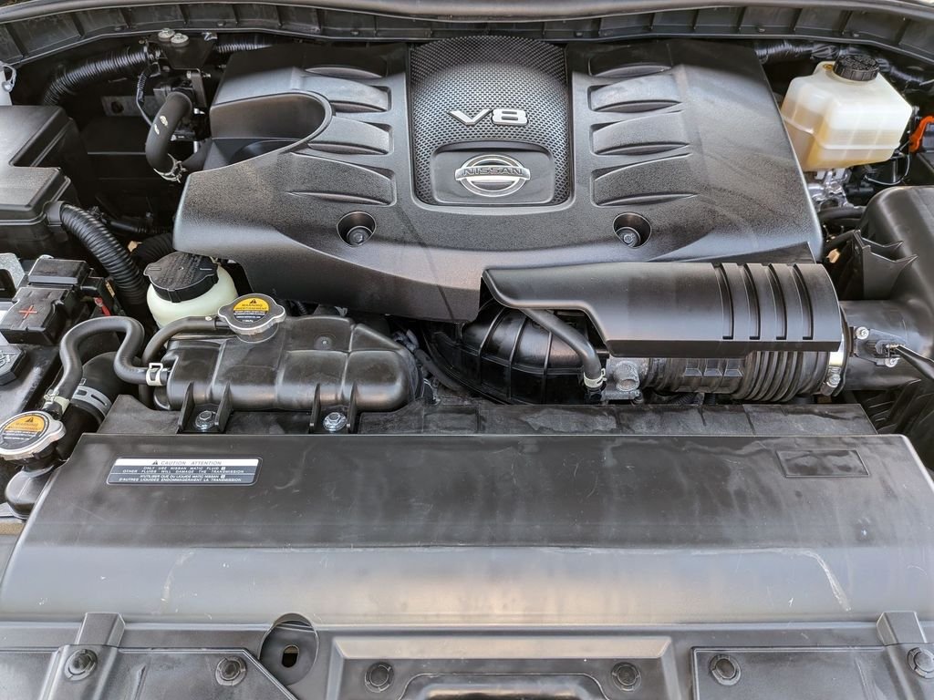 Used 2022 Black Nissan Platinum image 36